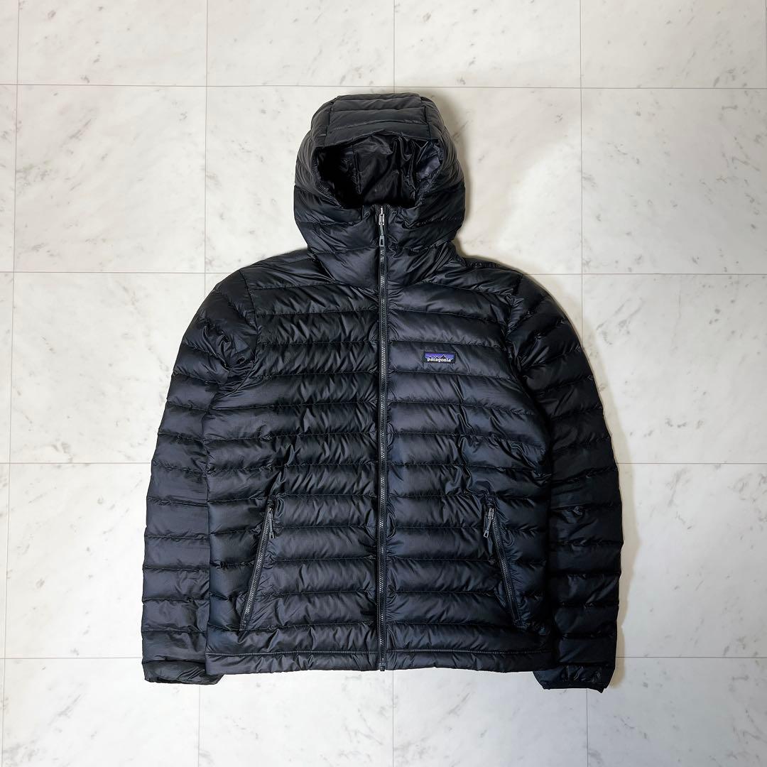 美品》パタゴニア ダウンセーターフーディ ブラック Mサイズ 2019年製