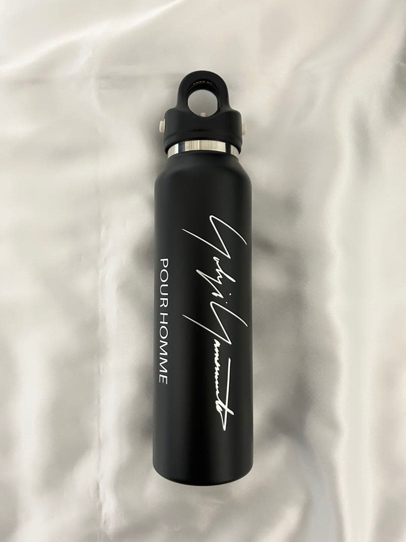 Yohji Yamamoto POUR HOMME ノベルティ水筒 - メルカリ
