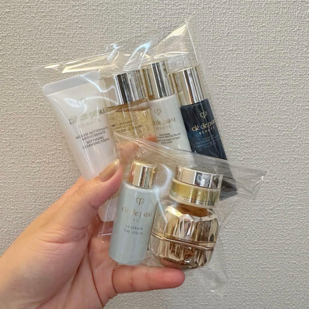 クレドポーボーテ♥ラ・クレーム♥特製 サイズラディアンス 資生堂 40周年記念限定デザイン｜毎日の3ステップに凝縮した、「クレ・ド