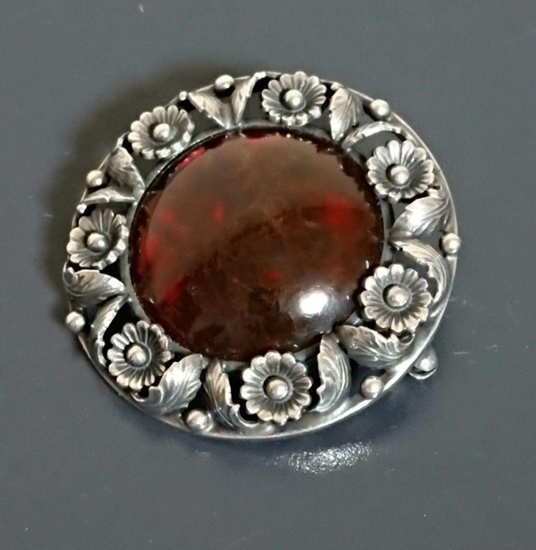 ひ*。様 ヴィンテージ N.E.FROM シルバー アンバー ブローチ デンマー