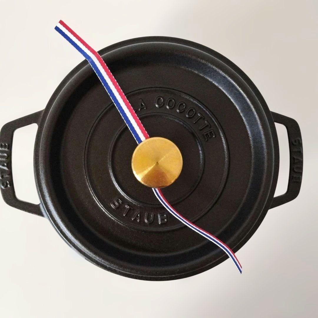 【staub 両手鍋】新品❗️ オーブン・IH対応など多用途　黒　2.2Ｌ