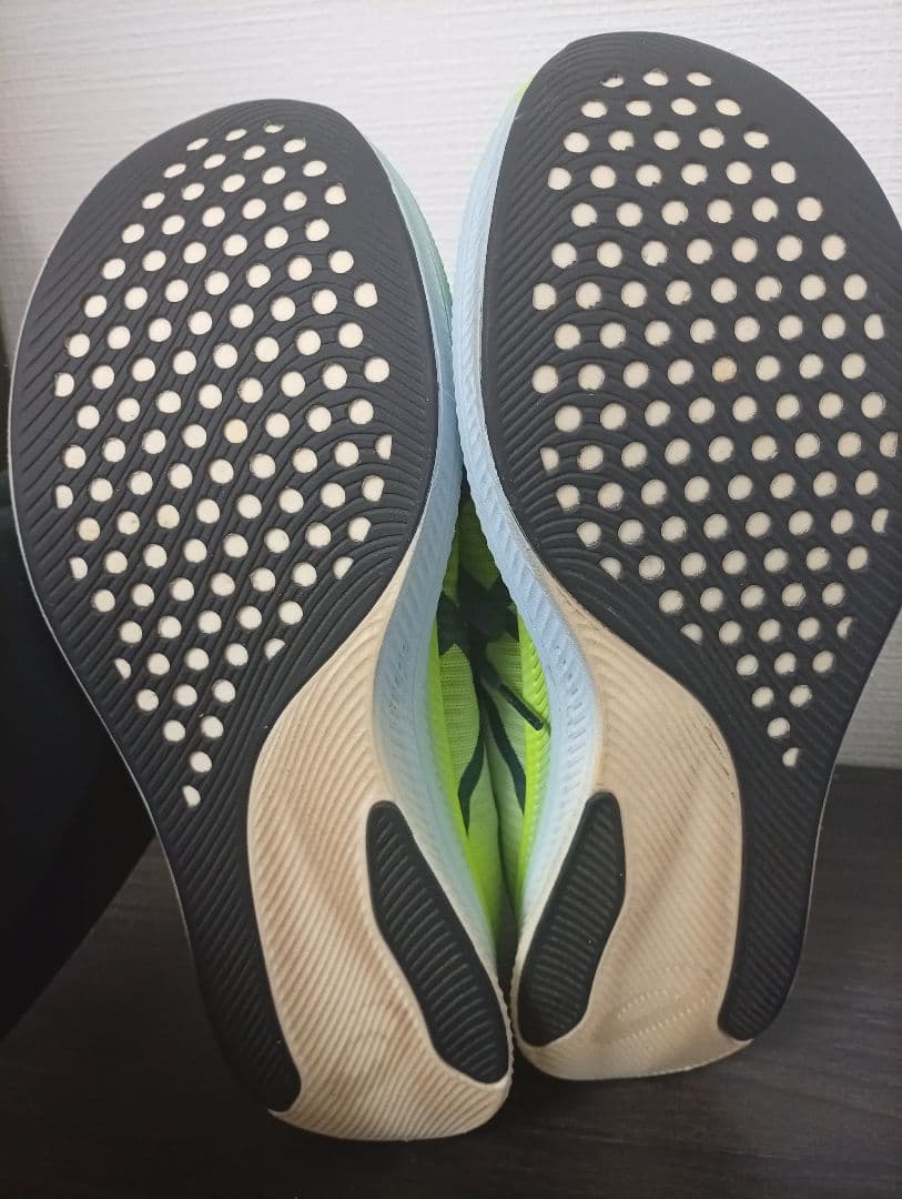 アシックス メタスピードスカイ 1011B215 301　27.5cm