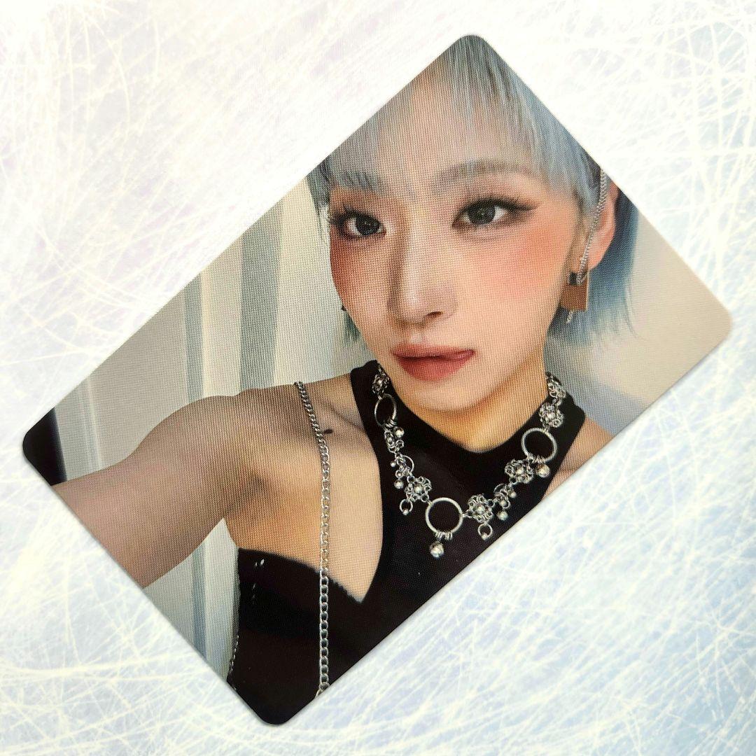 HANA ジス JISOO トレカ C アルバム 封入 - メルカリ