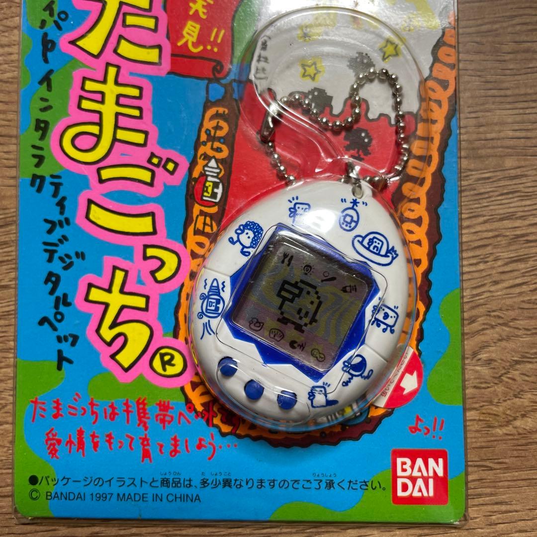 未開封】 バンダイ 新種発見！！たまごっち 初代 白 - メルカリ