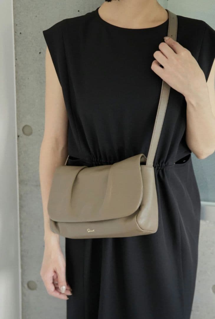 ジェムイル2wayギャザーショルダーバッグ(CE-1509) - メルカリ