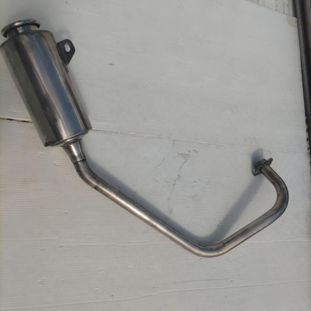 エイプ100ハリケーン製ファットボフマフラー