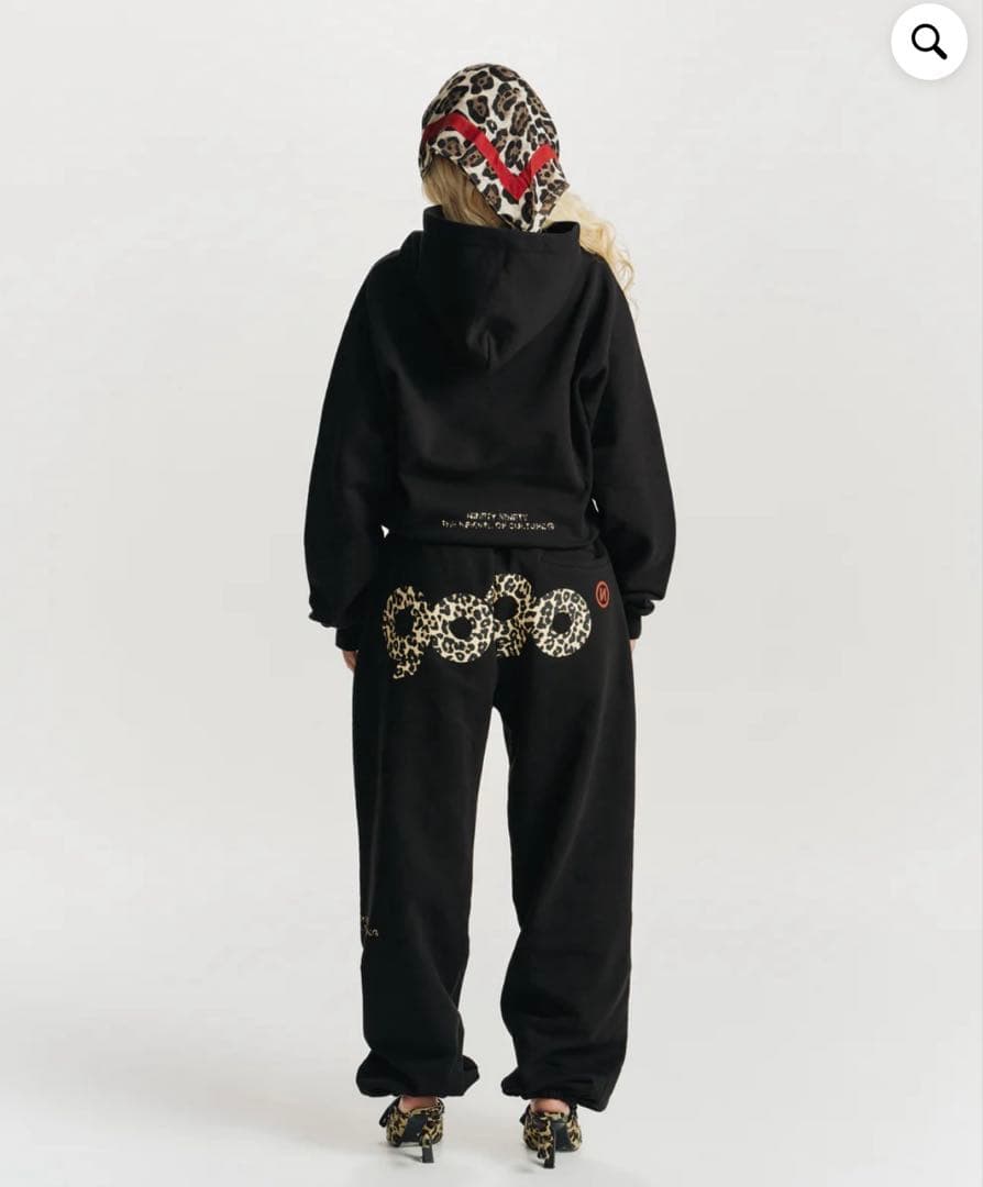 90 Logo Original Sweat Pants 【9090 girl】 - メルカリ