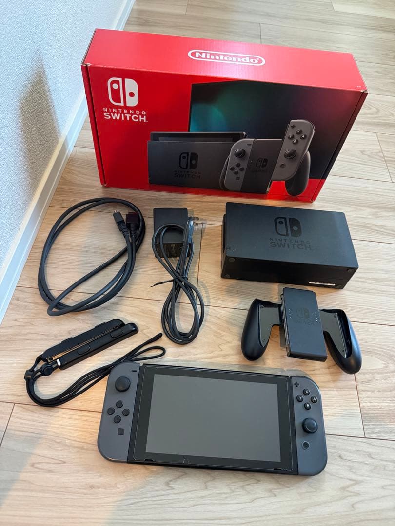当日発送】Nintendo Switch 美品 グレー 本体 箱付き