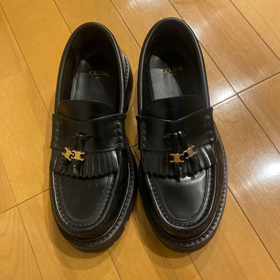セリーヌ　美品　タッセル付き　ローファー CELINE - Celine セリーヌ タッセルローファーの通販 by nae-nae's