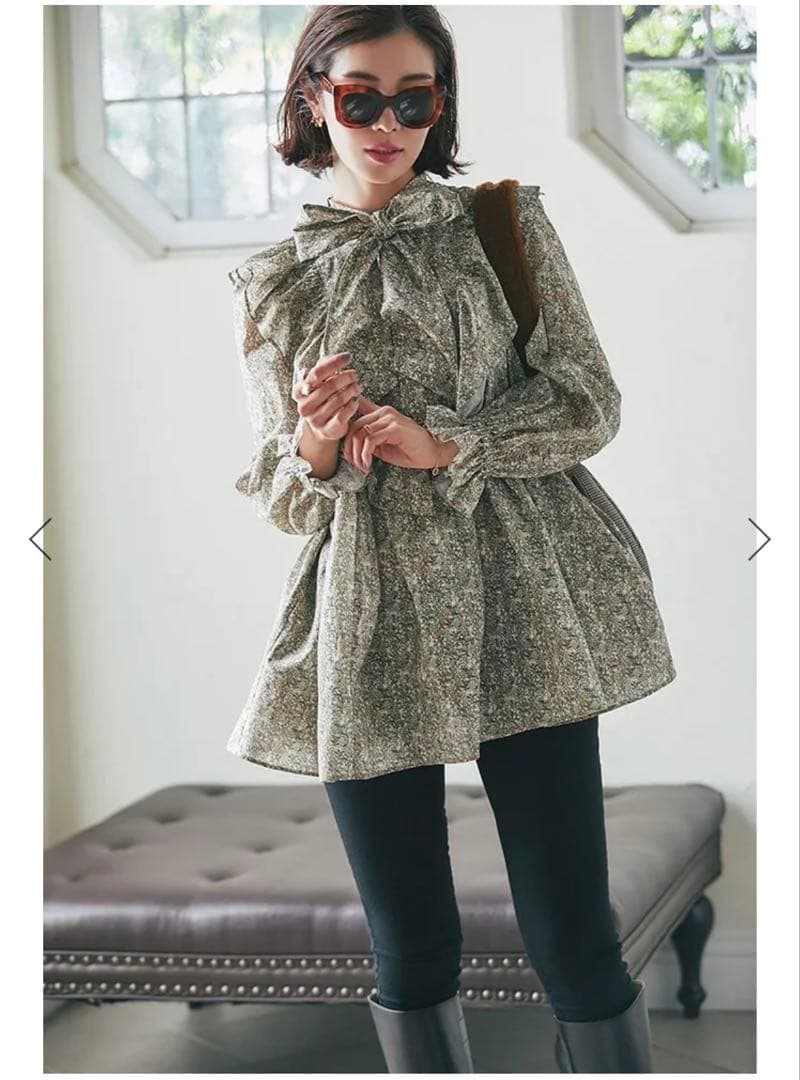 セブンテン　スクワロルプリントボウタイチュニック(アイボリー) 20％off】スクワロルプリントボウタイチュニック(グレー) - seventen