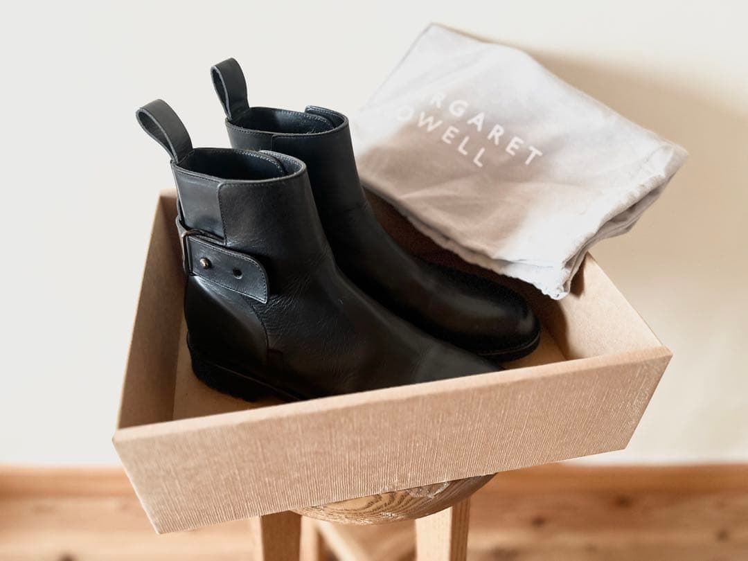 未使用 定価18万 2023新作 マーガレットハウエル レザーストラップ