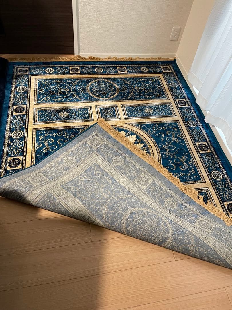 ペルシャ風 青と金の装飾的なラグ 150×220mm