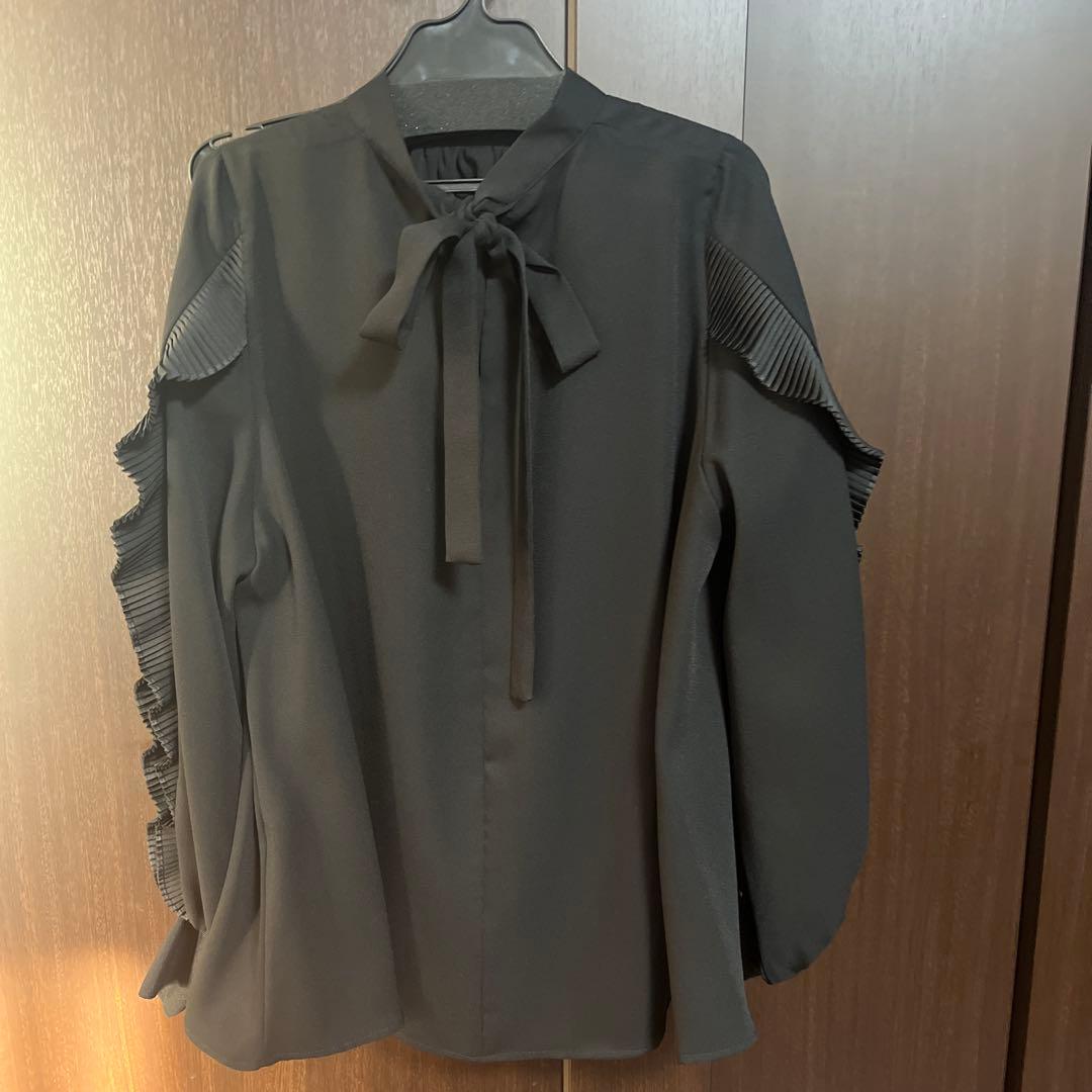 1月2日限定anana 袖プリーツデザインジョーゼット2WAYブラウス