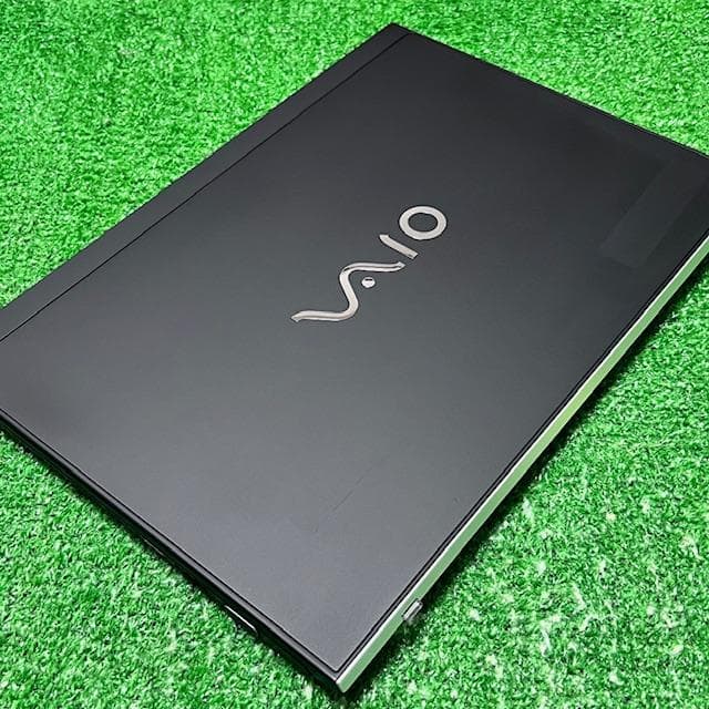 《薄型軽量》フラッグシップモデル！Corei7/1TB/16GB/4K/VAIO
