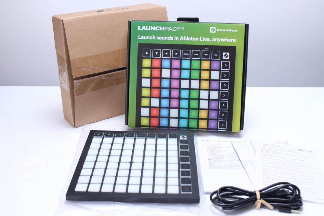 Novation Launchpad Mini MK3 ドラムパッド lpmini-625514_m.jpg?v=676