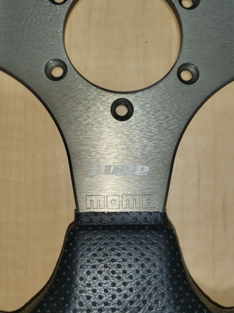 s*s様 momo -LUCEステアリング350mm 正規品新品ホーンボタン赤I