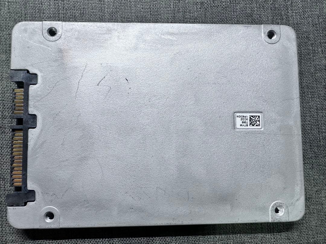 ThinkSystem 1.92TB SSD SATA 6Gb/s 2枚