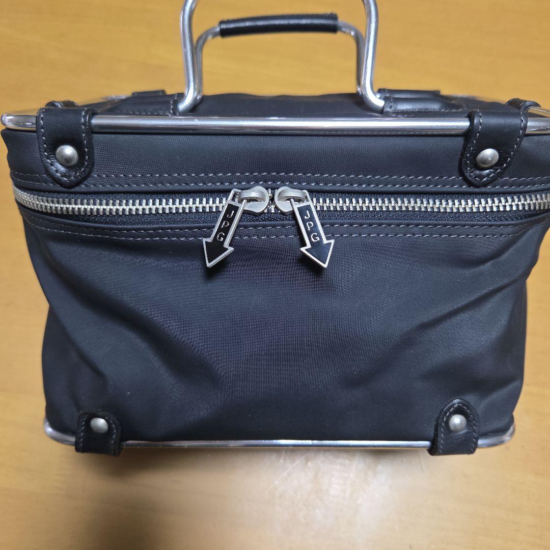 ジャンポールゴルチエパイプフレームバッグ バニティアルミフレーム