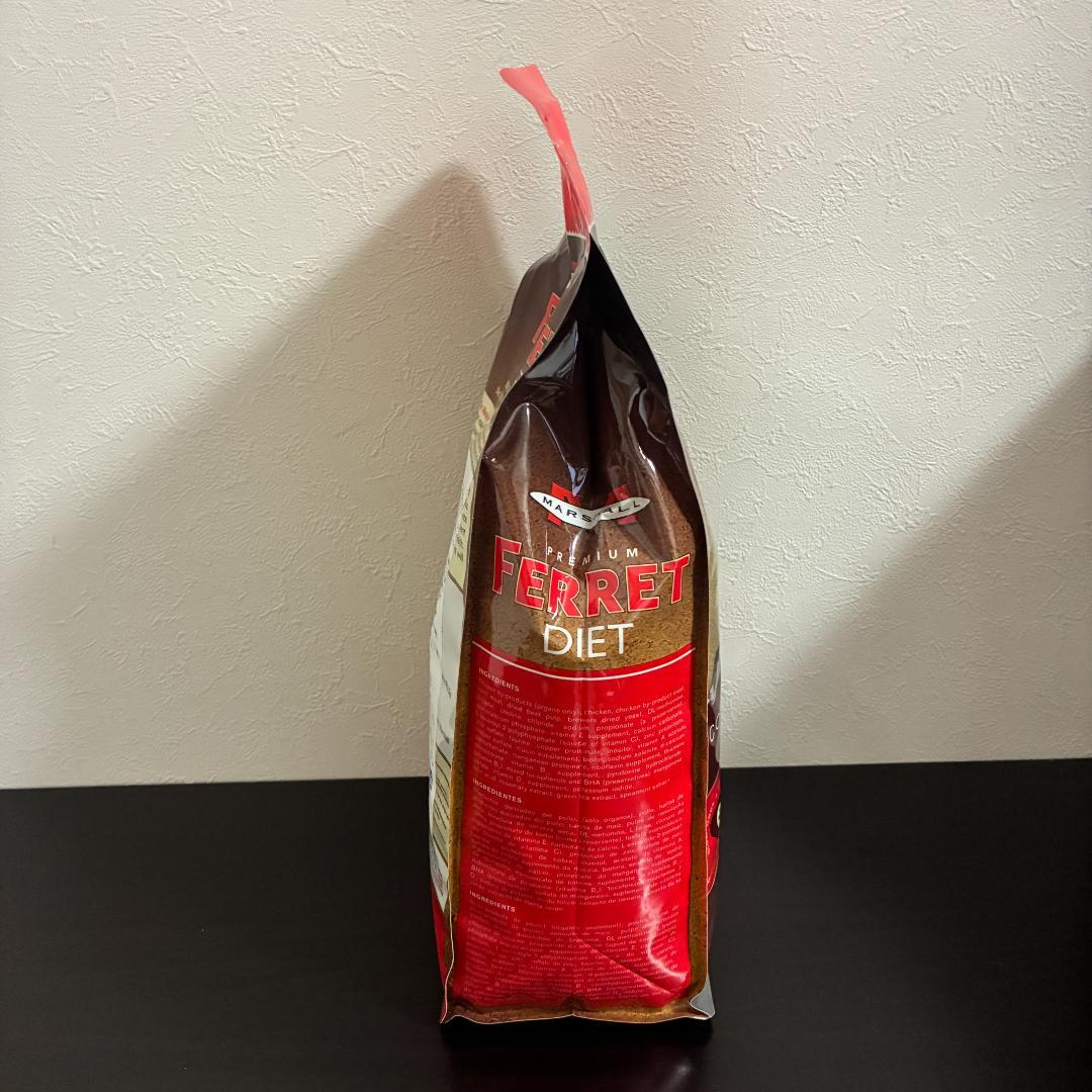 新品 未開封 マーシャル プレミアムフェレットフード 2.72kg