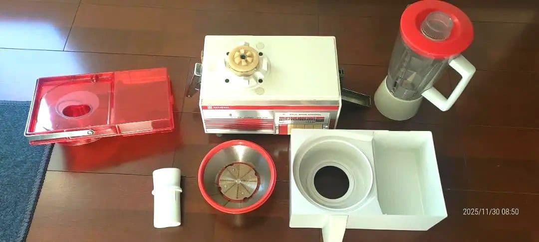 昭和レトロ] National 自動ジューサー,ミキサー MJ-140 - メルカリ