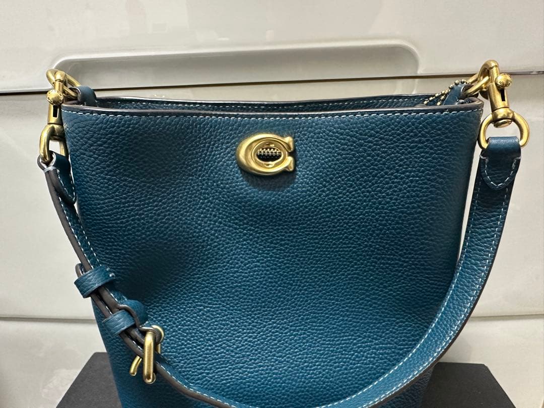 coach ウィロウ19 ソフト バケット バッグ ブラス/マリン - メルカリ