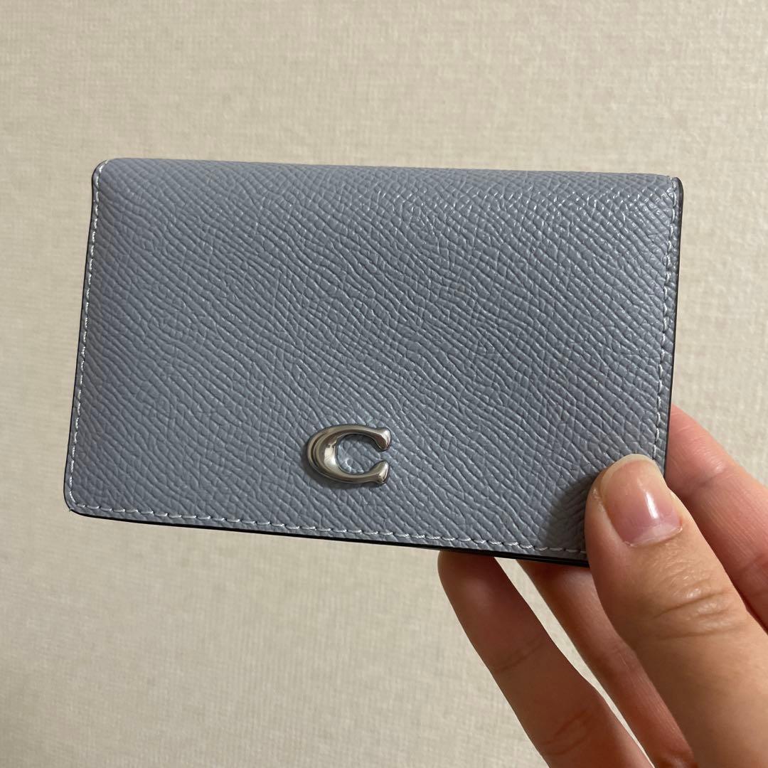美品　コーチ　エッセンシャル ビジネス　カードケース ベージュ レザー　名刺入れ COACH（コーチ） 名刺入れ ☆COACH☆ エッセンシャル ビジネスカード