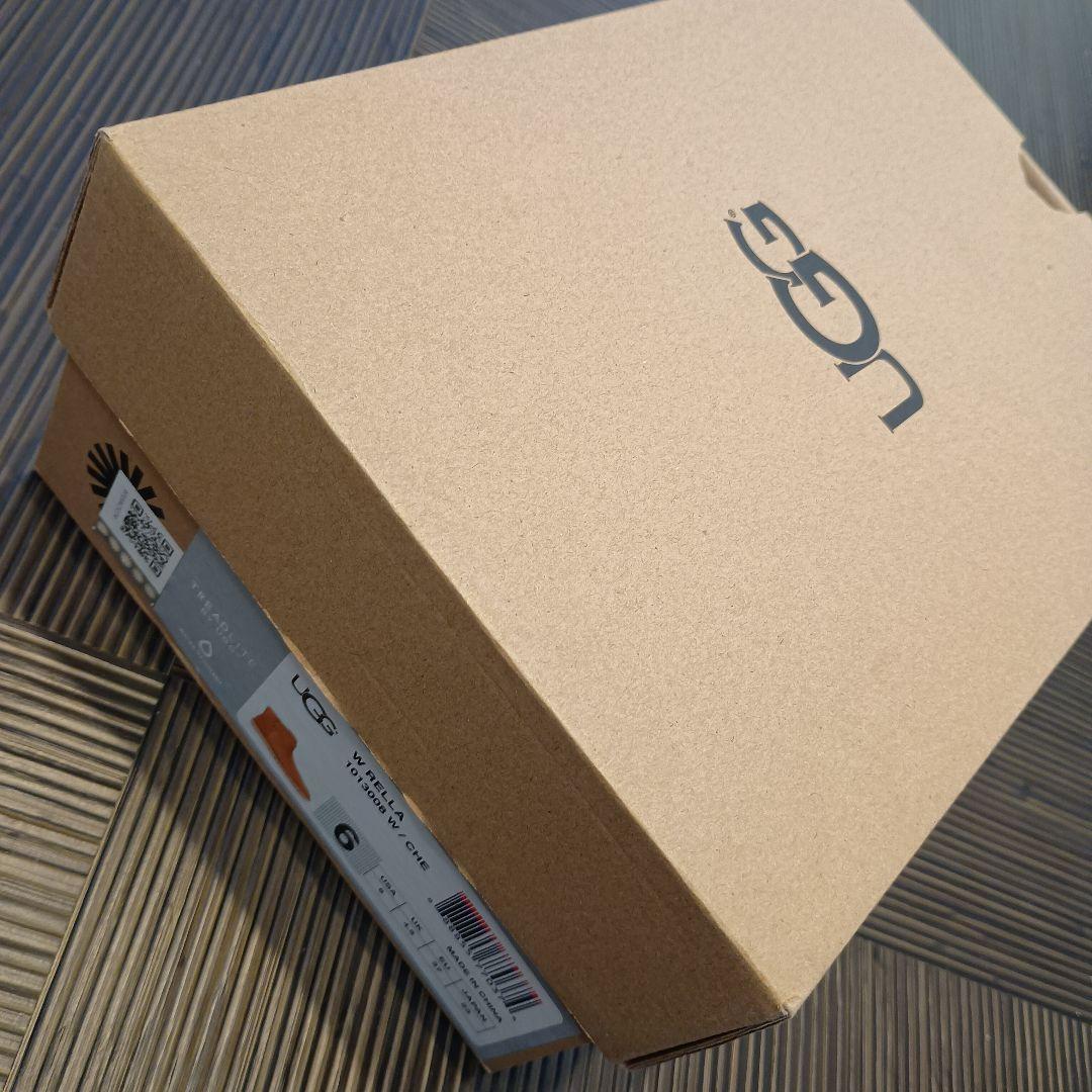 UGG アグ RELLA レッラ 23センチ - メルカリ