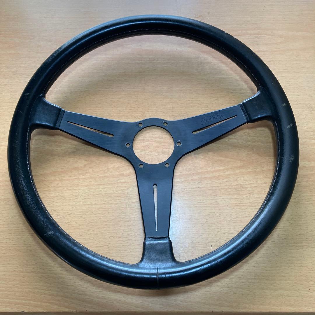 イタリア製のナルディ3本スポークの38㎝レザーハンドル NARDI ナルディ(NARDI) ステアリング クラシック(Classic) SUEDE