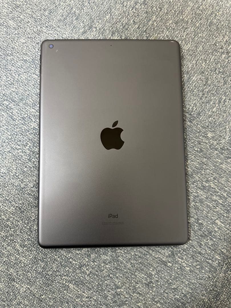 iPad 第7世代　32GB スペースグレイ Amazon.co.jp: 【整備済み品】 Apple iPad (第7世代) Wi-Fi +
