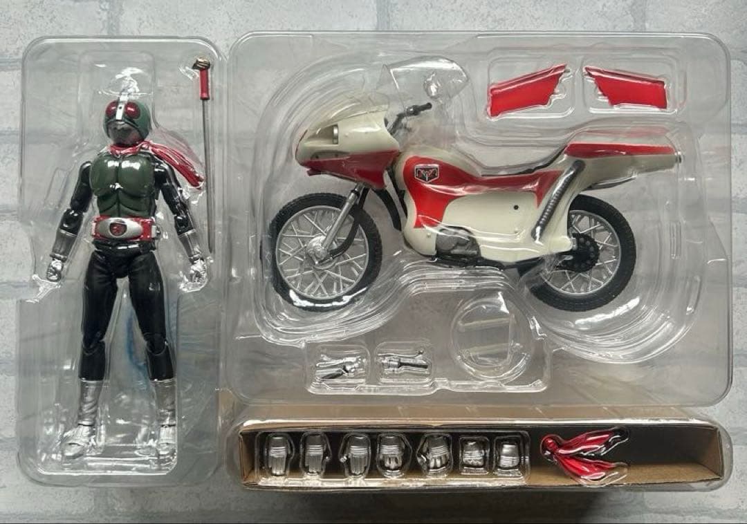 S.H.Figuarts 仮面ライダー1号&サイクロン号&新サイクロン号セット
