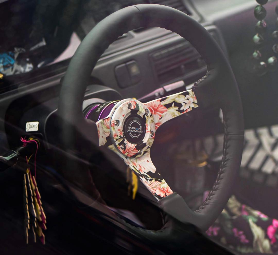 週末限定価格✩NRG ステアリング 廃盤 ハイビスカス - メルカリ