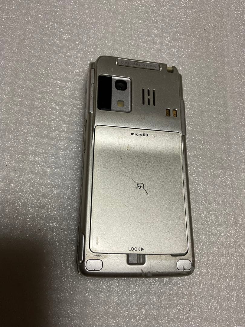 au／ソフトバンクの中古携帯電話（ガラゲー）3機種セット。【バラ売不