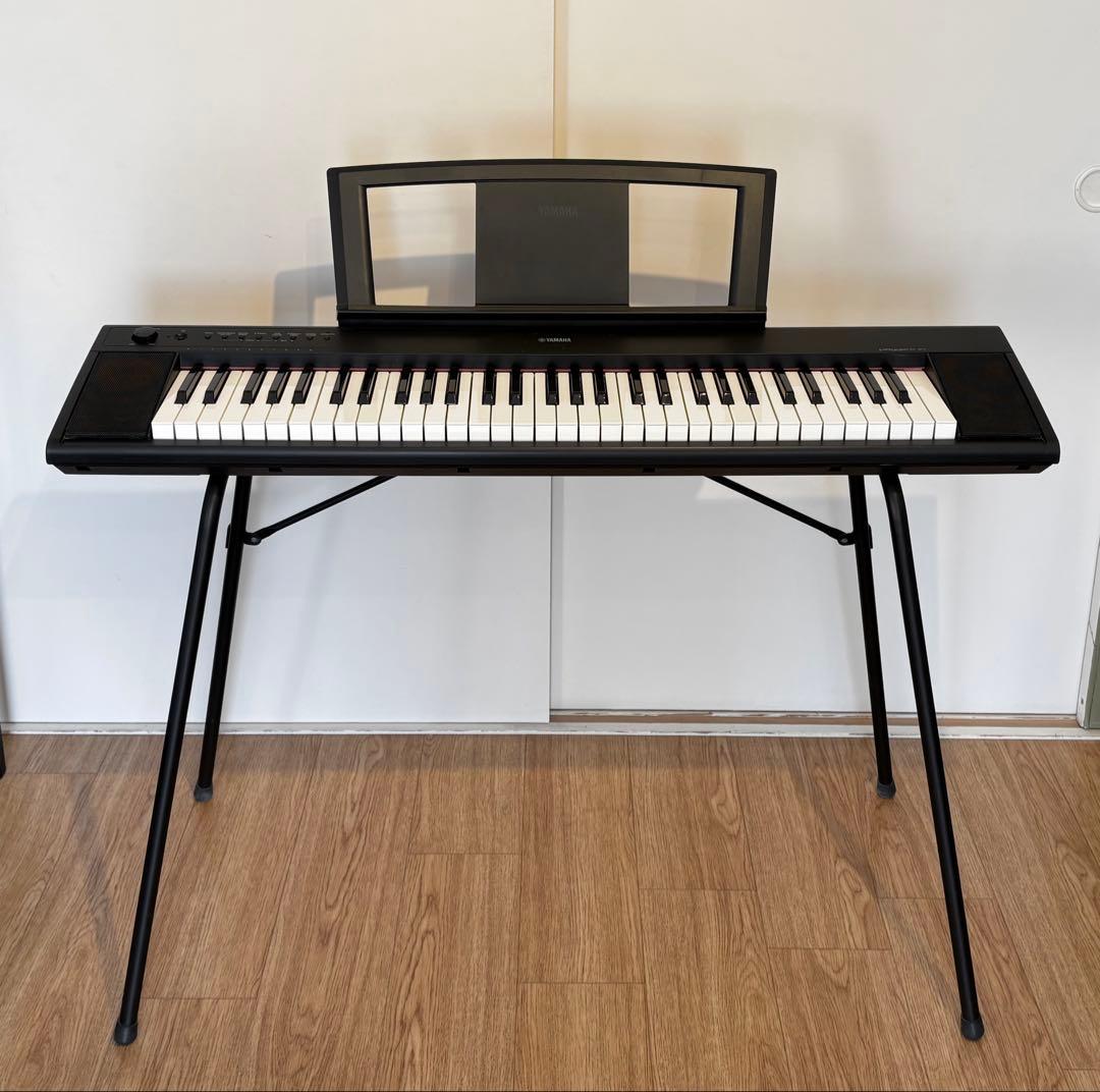 ヤマハ 電子ピアノ Piaggero NP-11 61鍵盤 スタンド付き - メルカリ
