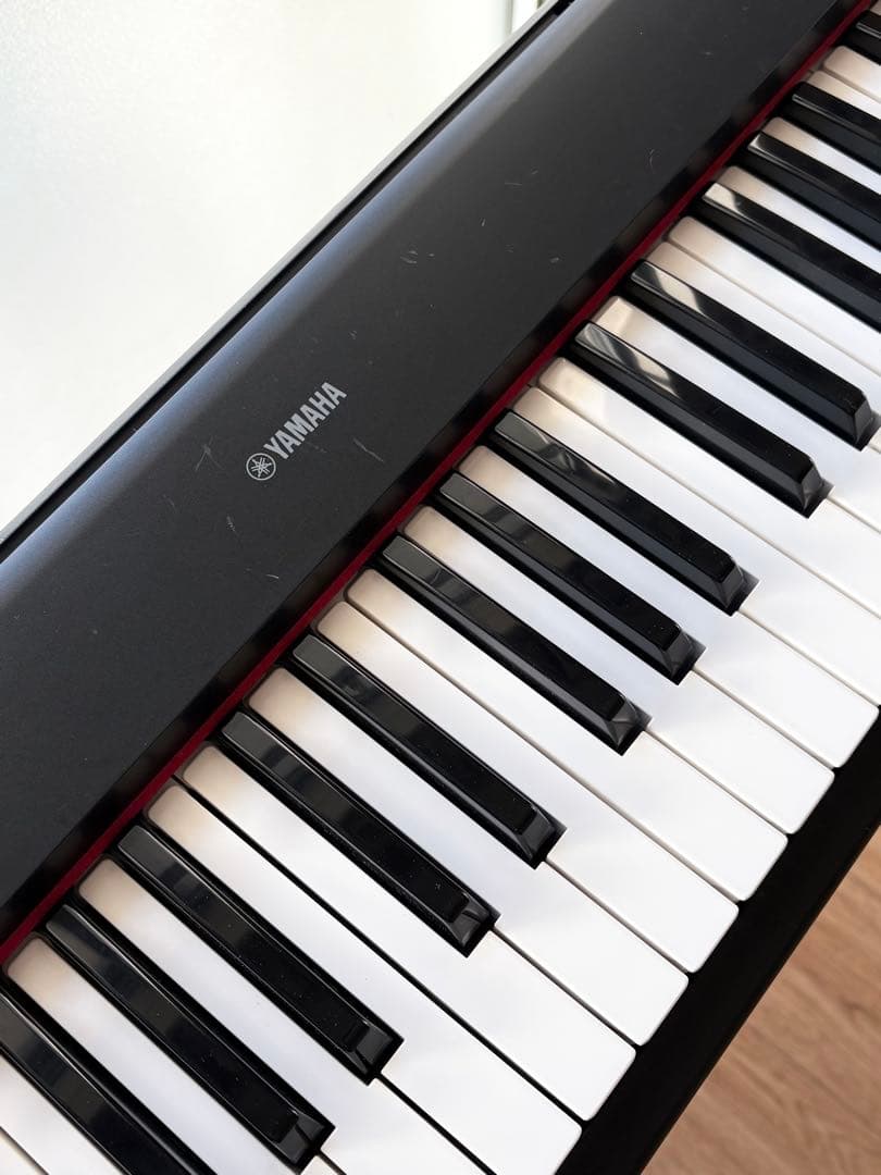 ヤマハ 電子ピアノ Piaggero NP-11 61鍵盤 スタンド付き - メルカリ