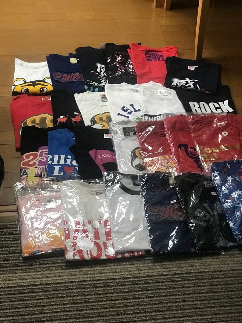 サザンオールスターズ　桑田佳祐　Tシャツ　パーカー　男女兼用 桑田佳祐、聖地・ビクタースタジオ周辺での撮り下ろし写真をプリント