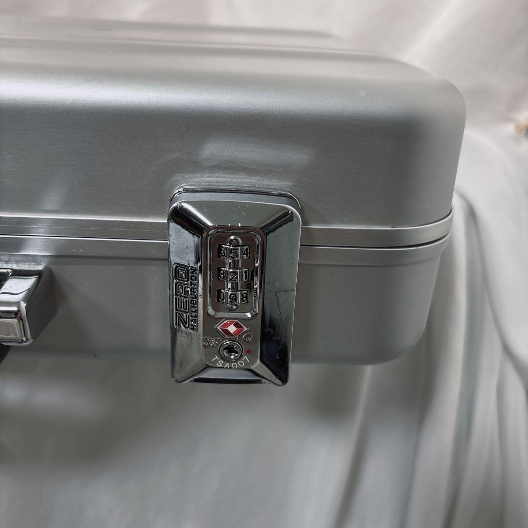 ゼロハリバートン Pシリーズ2アタッシュ TSAロック | 激安通販のイー