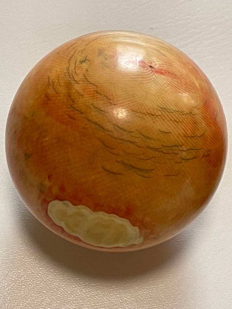 ビリヤード球 象牙風 赤白×4個 直径約6.2cm 重さ約987g 当時物 - メルカリ