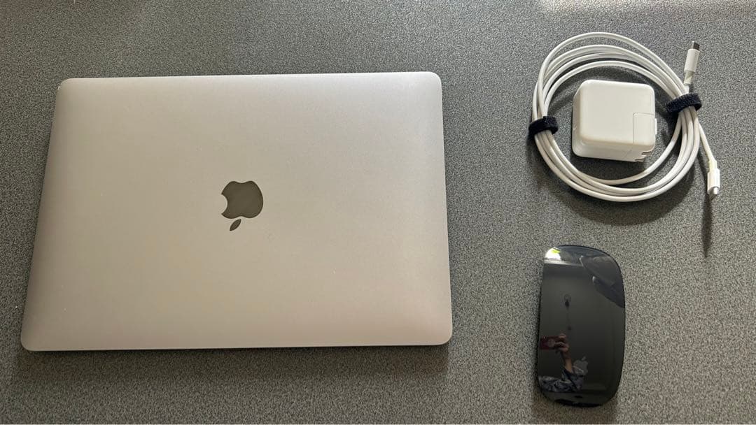 MacBook Air メモリ16GB SSD500GB 本体•充電器・マウス MacBook Air メモリ16GB SSD500GB 本体•充電器・マウス Amazon.co.jp