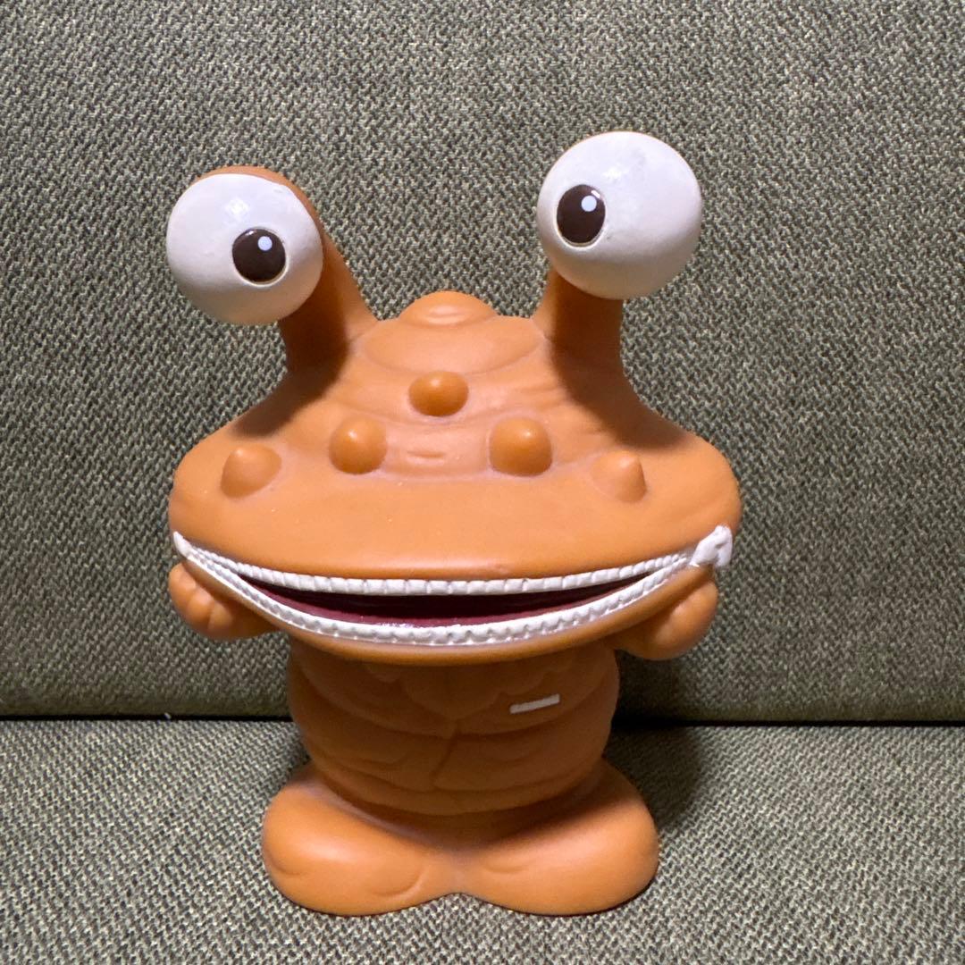 カネゴン 貯金箱 - メルカリ