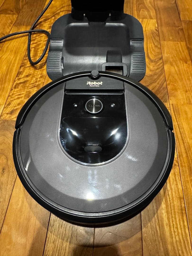 ジャンク品 iRobot ルンバ i7 自動ゴミ収集機能付き エラー26 - メルカリ