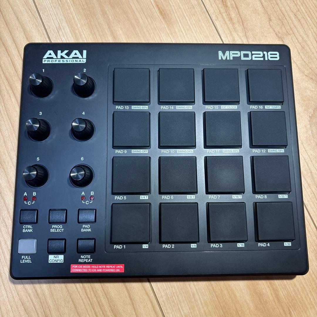 AKAI MPD218 MIDIパッドコントローラーUSBケーブル付 動作確認済