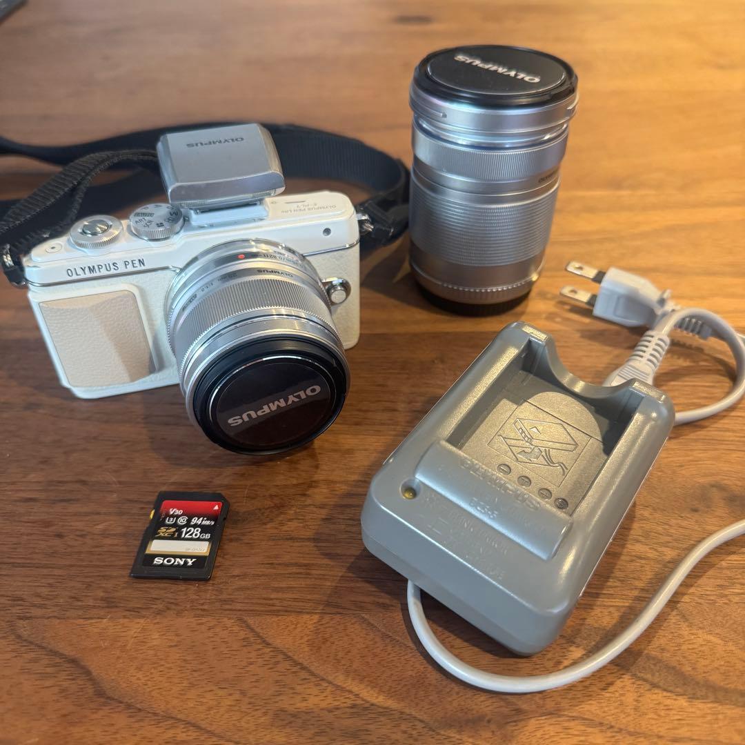 Olympus PEN ミラーレスカメラ ホワイト　単焦点レンズ付き qsup81f7gsrnro0w1gh8qvd5t1ah
