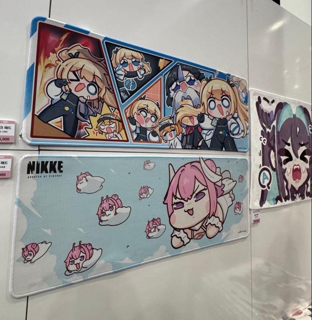 勝利の女神：NIKKE ニケ 韓国 デスクマット ドロシー 完売 クッション