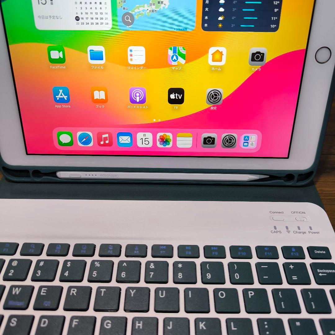 iPad 第6世代 Wi-Fi128GB ケースとキーボードセット、タッチペン
