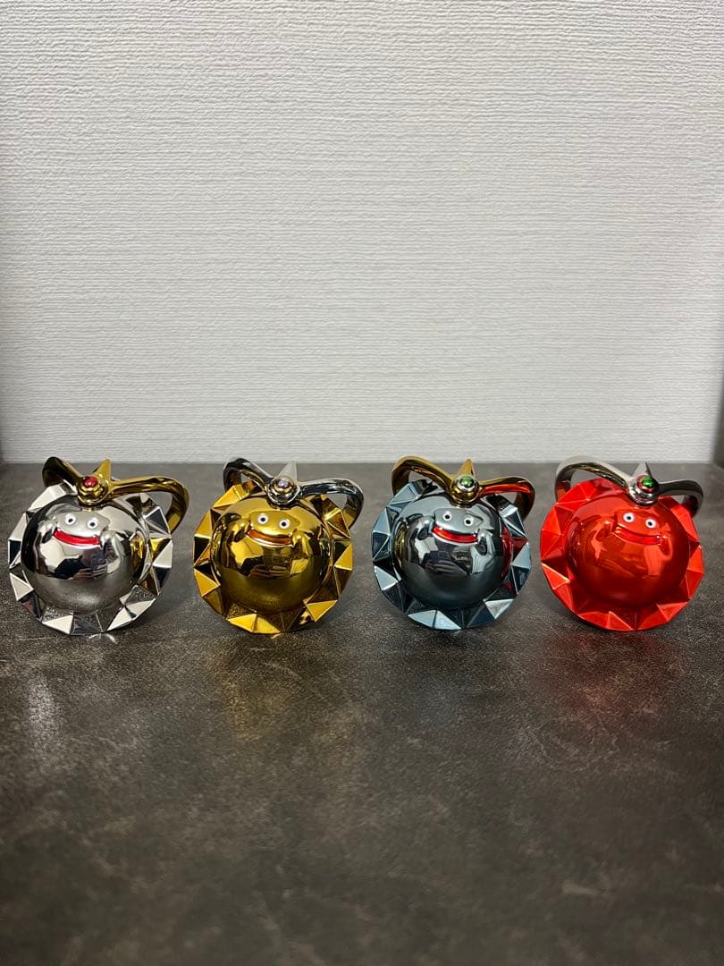 SQUARE ENIX メタリックモンスターズギャラリースライム系4体セット 開封美品】 SQUARE ENIX SQEX TOYS ドラゴンクエスト メタリック