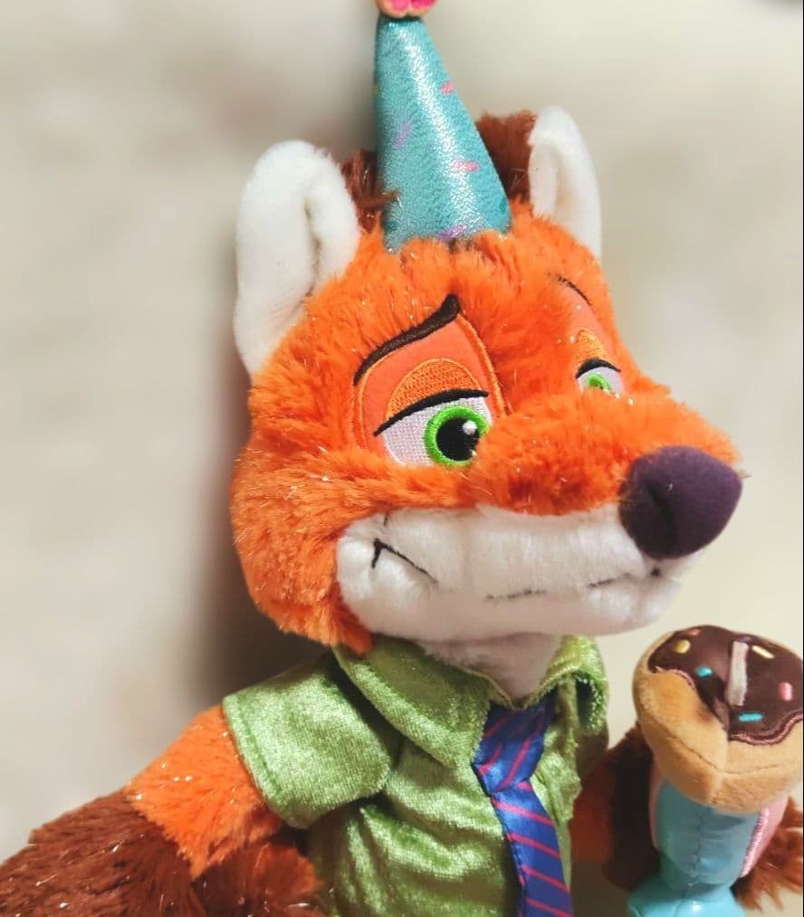 ニック・ワイルド ぬいぐるみ 10TH ズートピア ディズニーストア 10