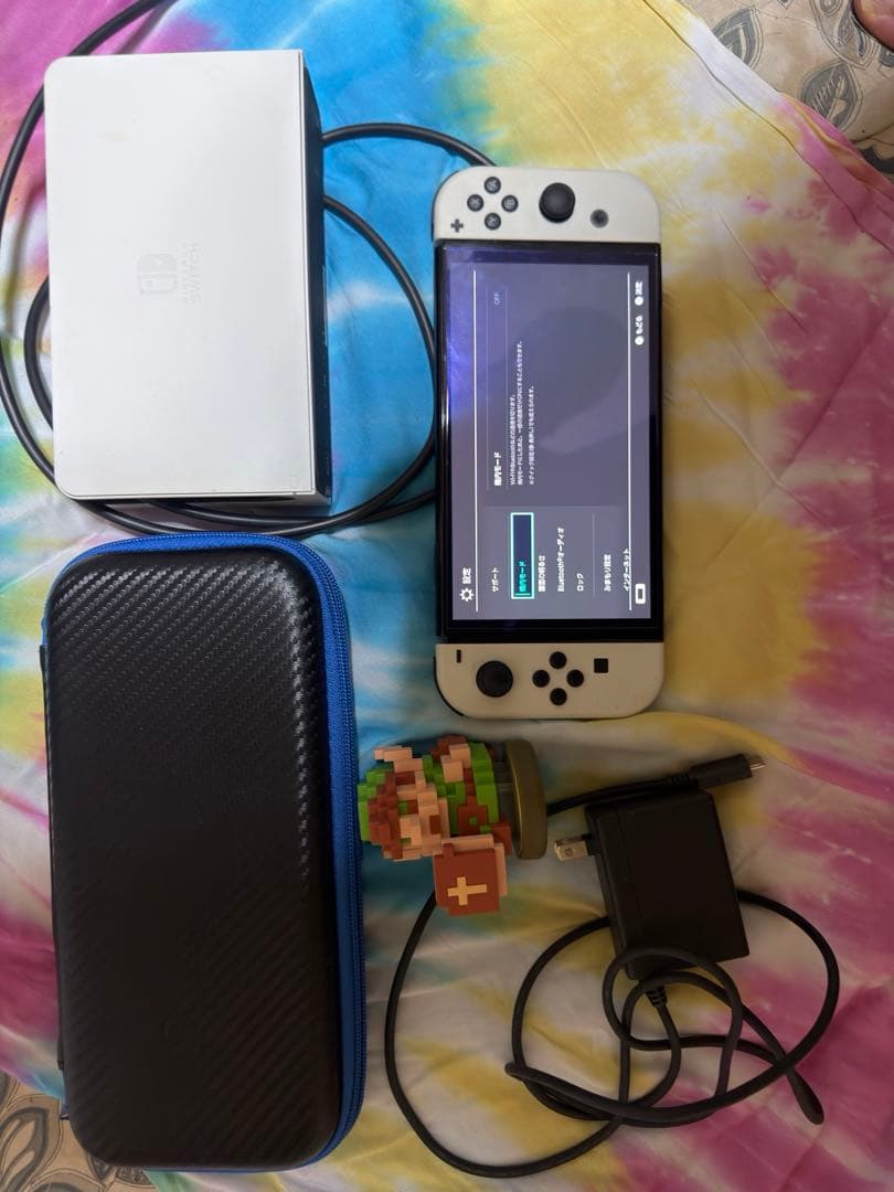 Nintendo Switch 本体 ホワイト 充電器・ケース・アミーボ付き Nintendo Switch 廃番 : スマホケース・ウォッチベルトのCASE CAMP
