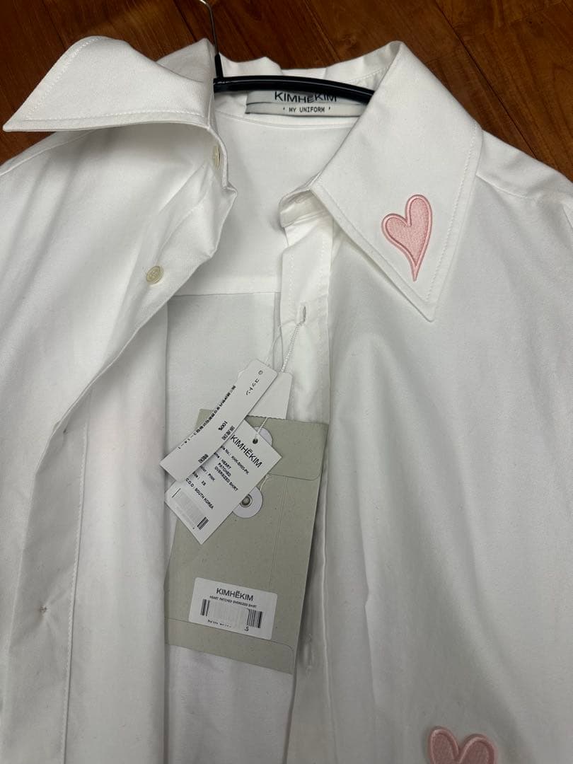 新品 未使用】 キムへキム ハートブラウス XS - メルカリ
