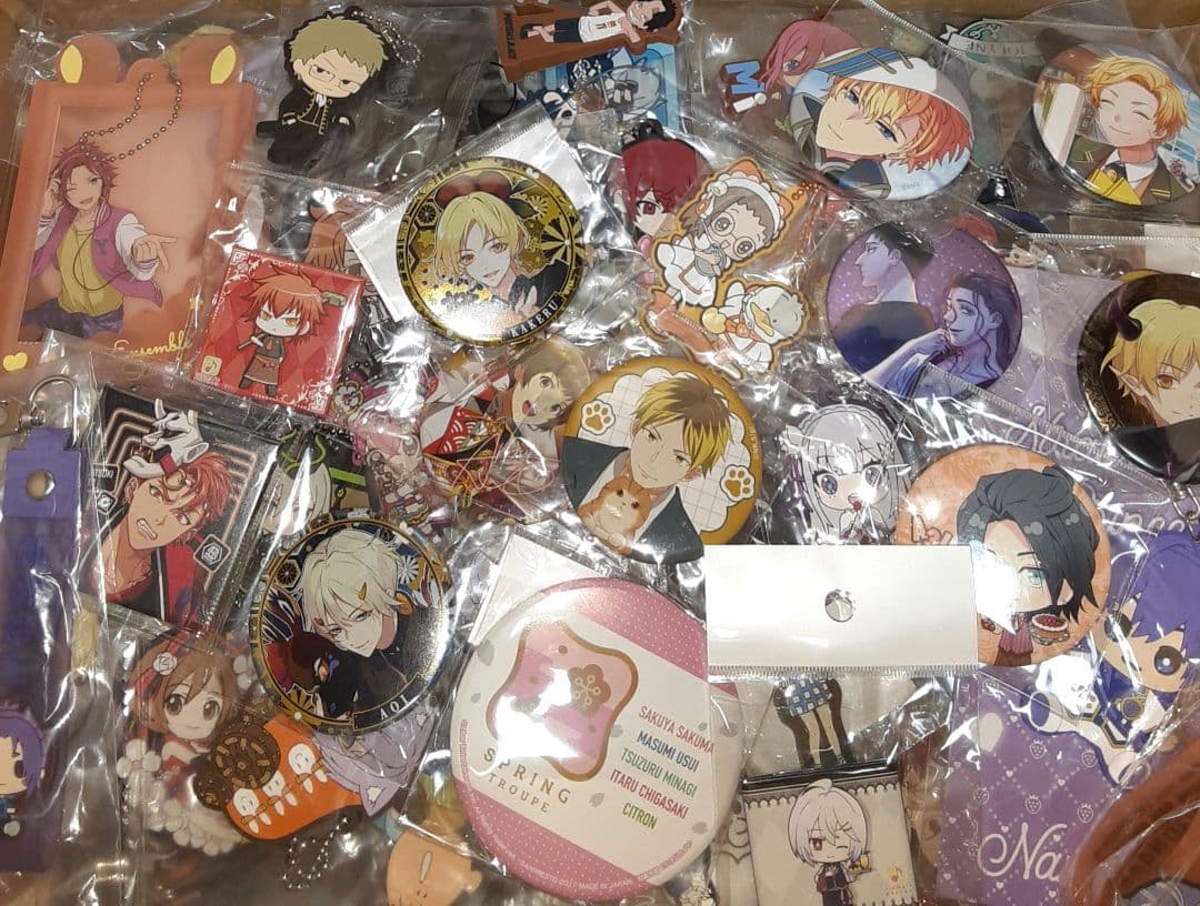 アニメグッズ 大量 まとめ売り 500点 - メルカリ