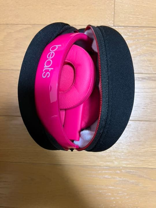 ヘッドホン Beats solo2 Amazon.com: Beats Solo 2 Wireless On-Ear Headphone - White